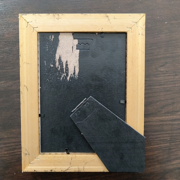 Floral and Gold 7" by 5" frame, ART INCLUDED - Picture 2 of 2